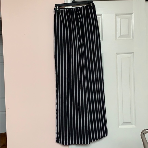 Flare pin stripe pants (elastic) - Picture 2 of 3